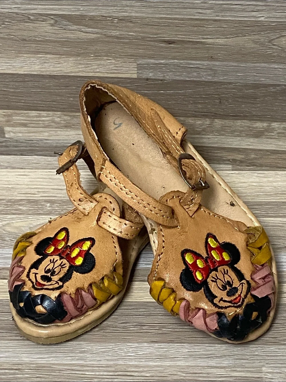 Disney Tan Minnie Mouse Leather T-Strap Sandals with Colorful Trim vintage